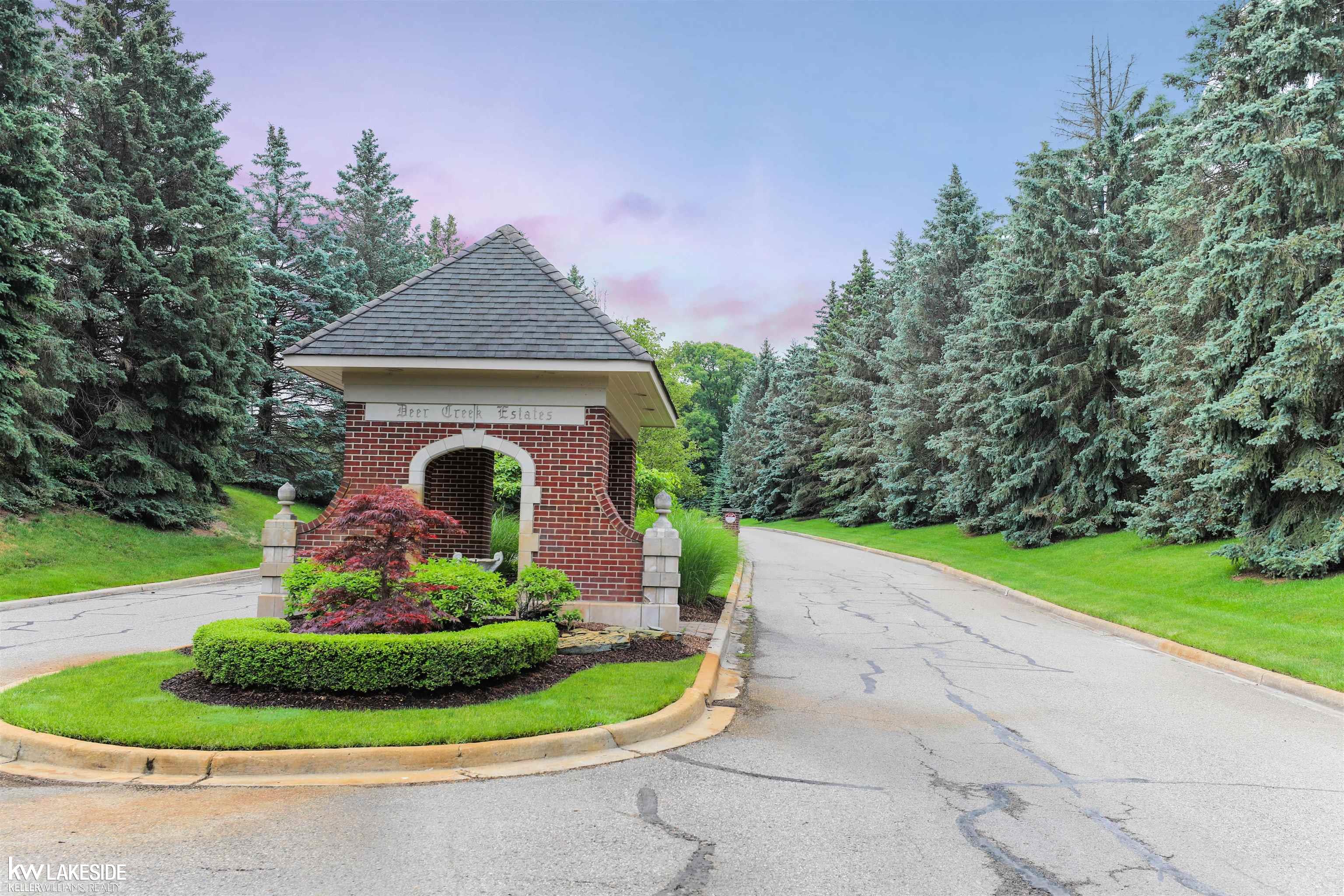 2000 Touraine Drive Rochester, MI 48306 - Photo 68 of 74