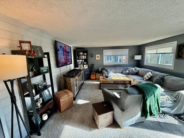 $200,000 | 863 West Burns Valley Road, Winona, MN 55987