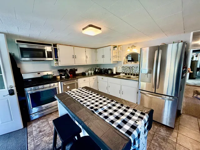 $200,000 | 863 West Burns Valley Road, Winona, MN 55987