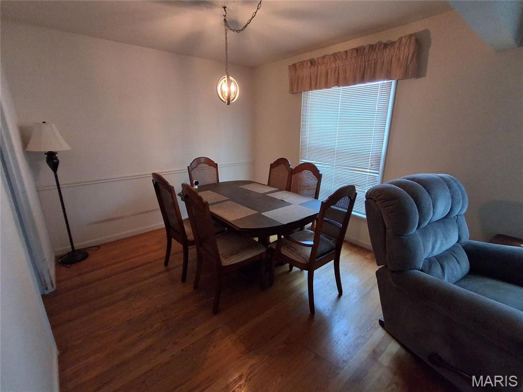 3827 Buckley Road St. Louis, MO 63125 - Photo 3 of 8
