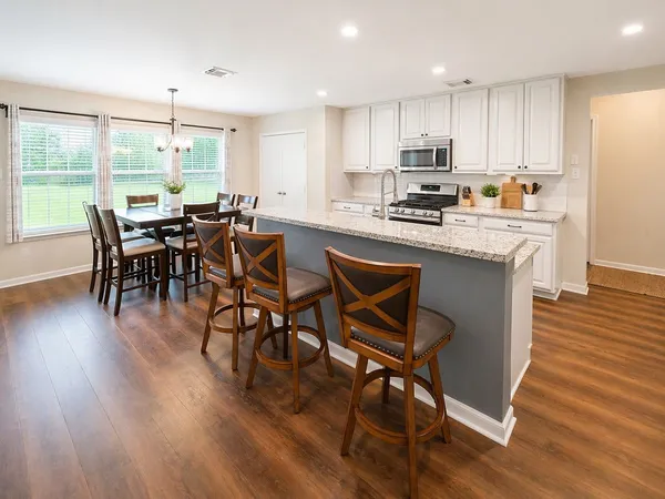 $2,600 | 3706 Norwood Glen Lane, Friendswood, TX 77546
