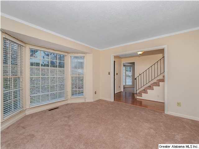 781 Dividing Ridge Drive Birmingham, AL 35244 - Photo 4 of 32 Gallery Image 4