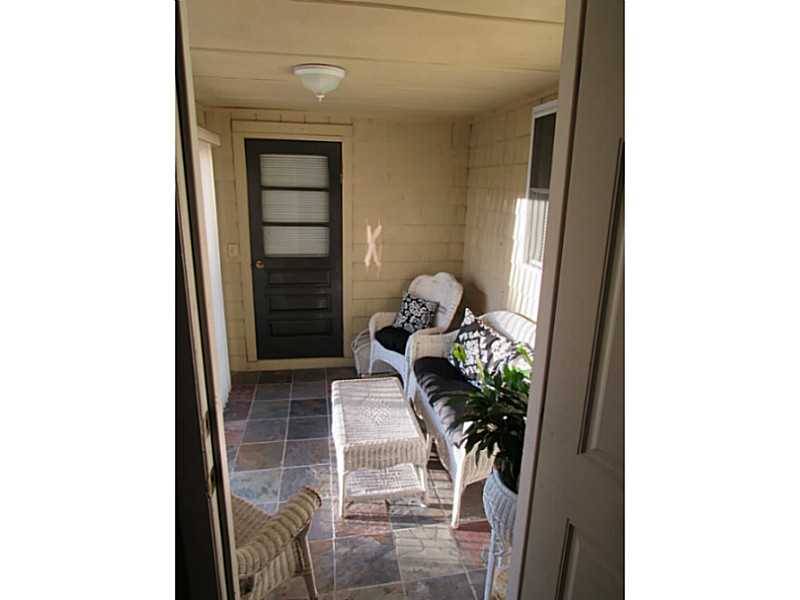 34 Patterson Avenue Warren, RI 02885 - Photo 11 of 20 Mud Room.