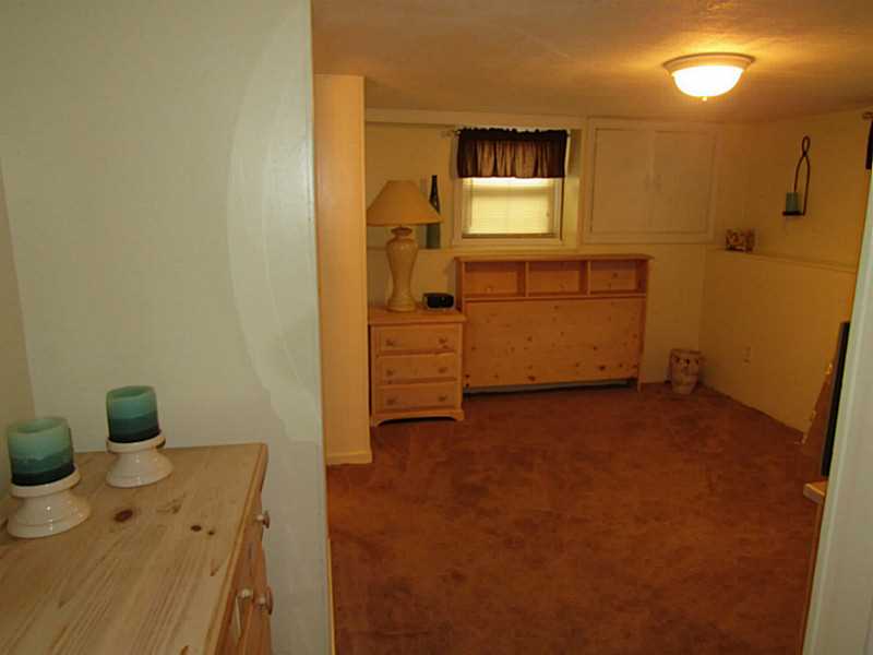 34 Patterson Avenue Warren, RI 02885 - Photo 14 of 20 Bedroom.
