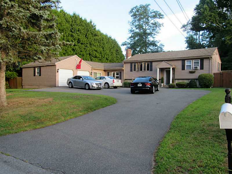 34 Patterson Avenue Warren, RI 02885 - Photo 3 of 20 Exterior Front.