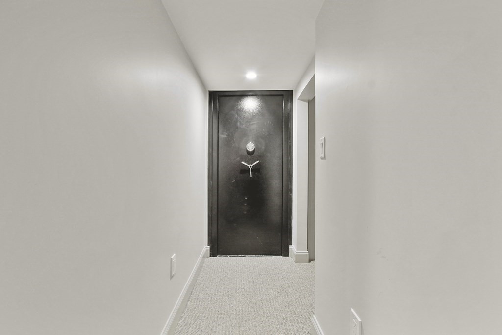 61 Court Road Braintree, MA 02184 - Photo 30 of 42 a view of a room