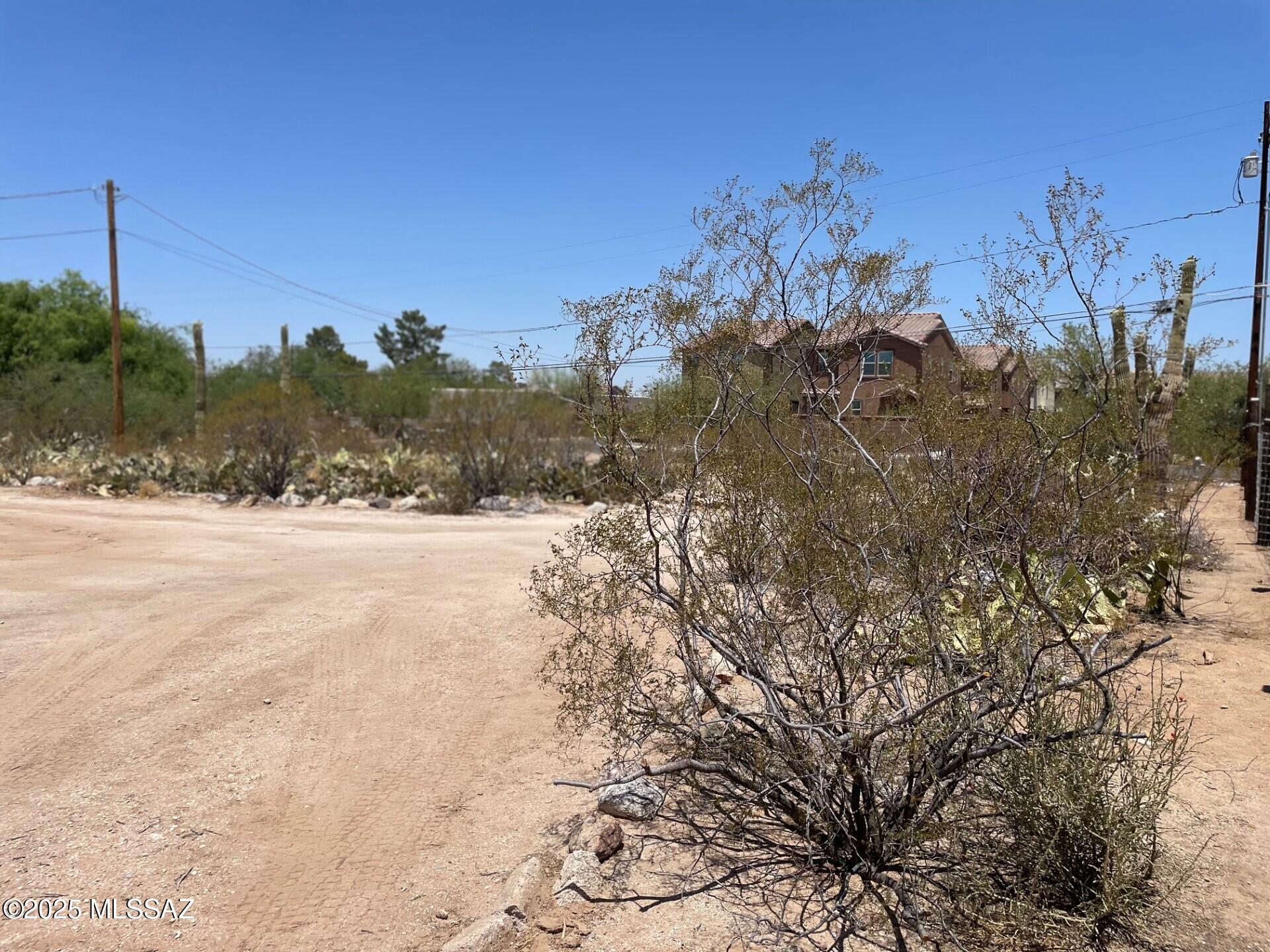 1110 East Halcyon Road Tucson, AZ 85719 - Photo 5 of 12 thumbnail_IMG_5238