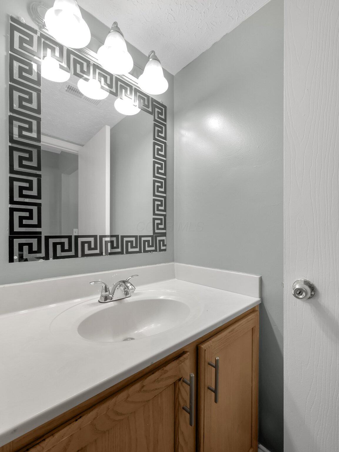 2590 Northwold Road Columbus, OH 43231 - Photo 20 of 25 20-web-or-mls-2590-northwold-rd