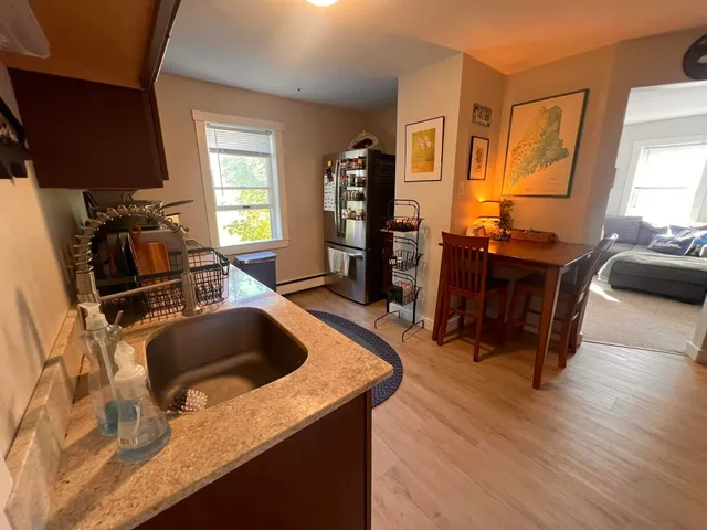 $1,700 | 39 St Thomas Street, Unit E, Dover, NH 03820