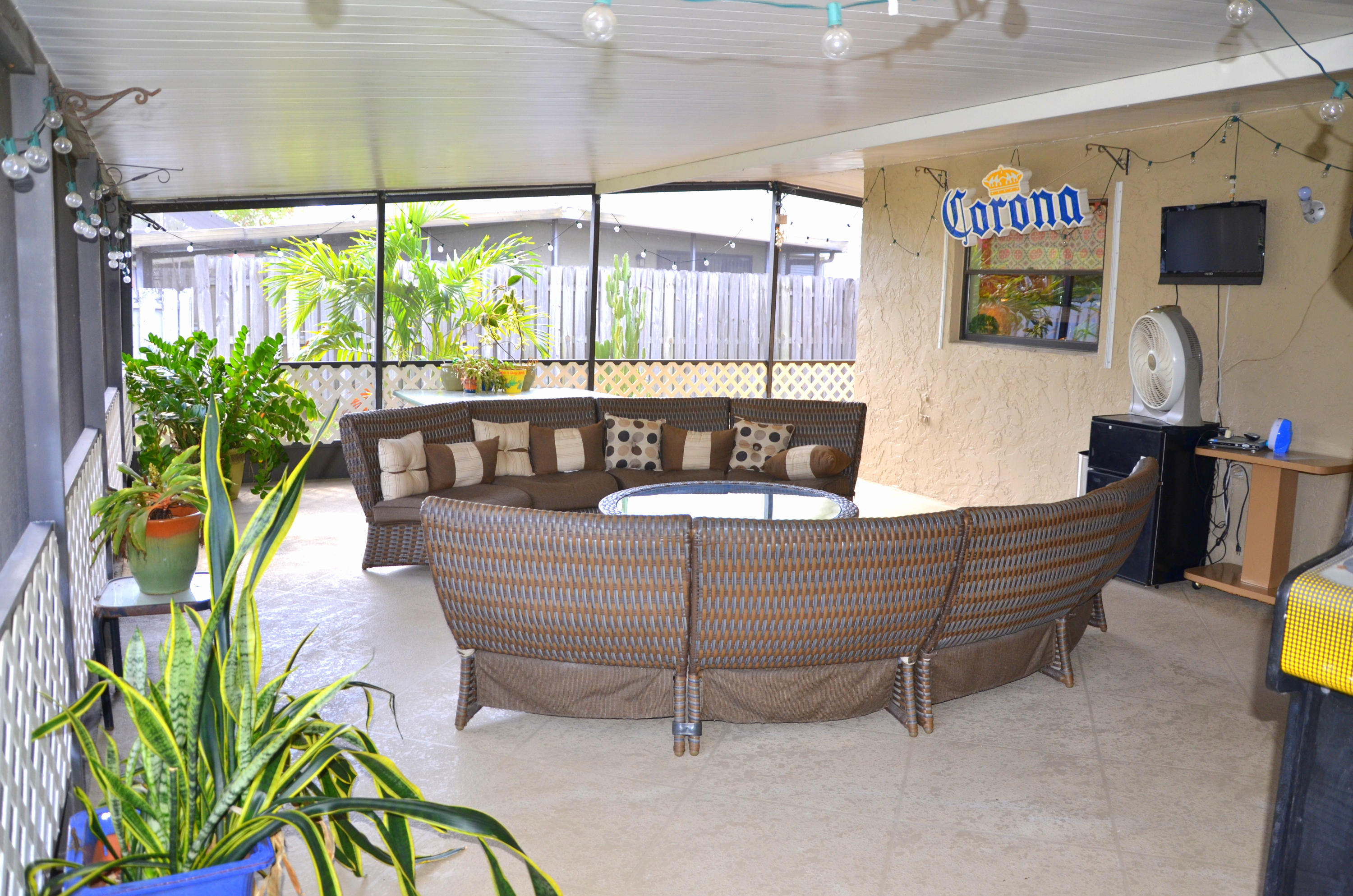 9224 Edgemont Lane Boca Raton, FL 33434 - Photo 17 of 24 Screened Patio