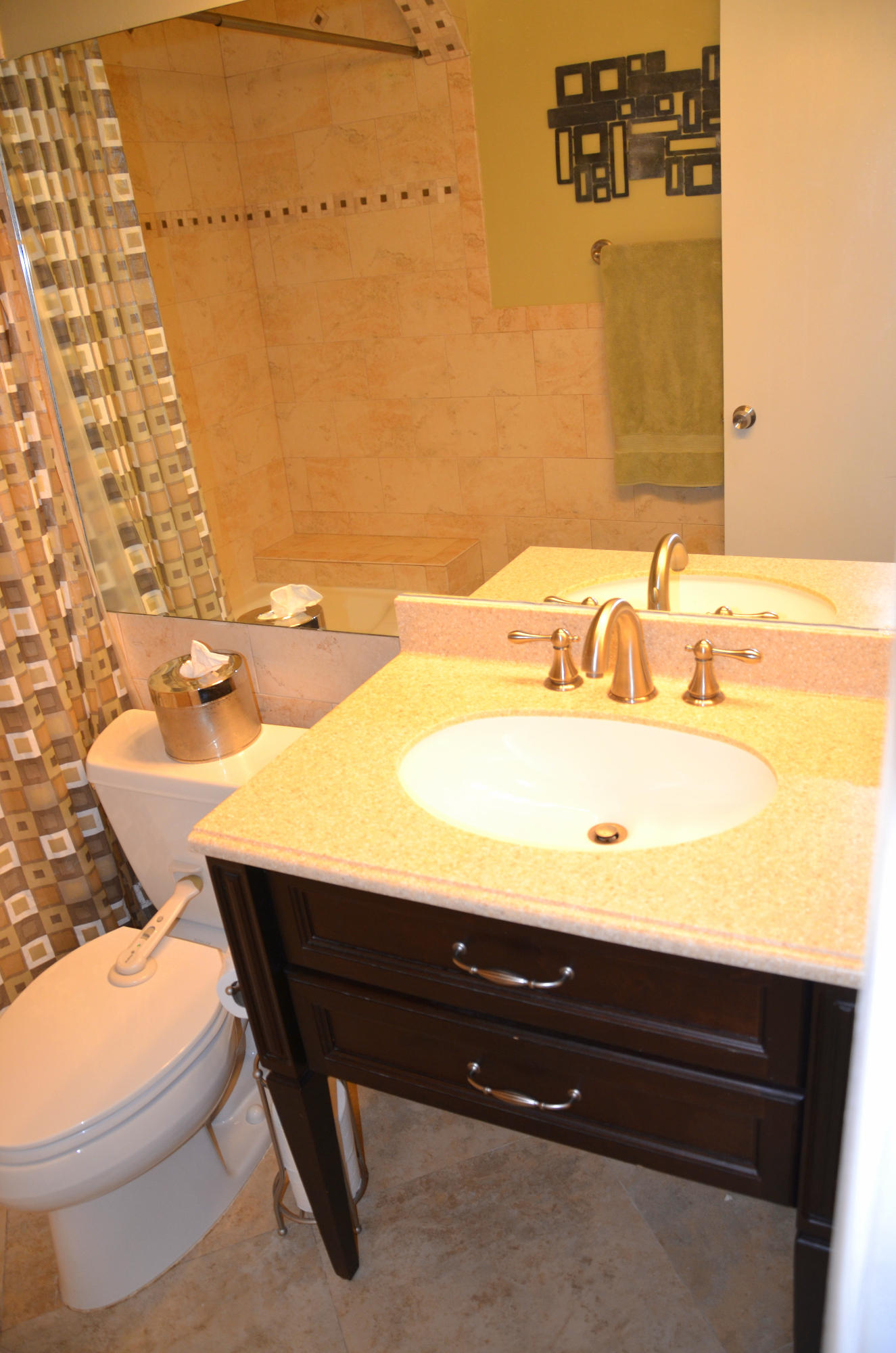 9224 Edgemont Lane Boca Raton, FL 33434 - Photo 9 of 24 Bathroom