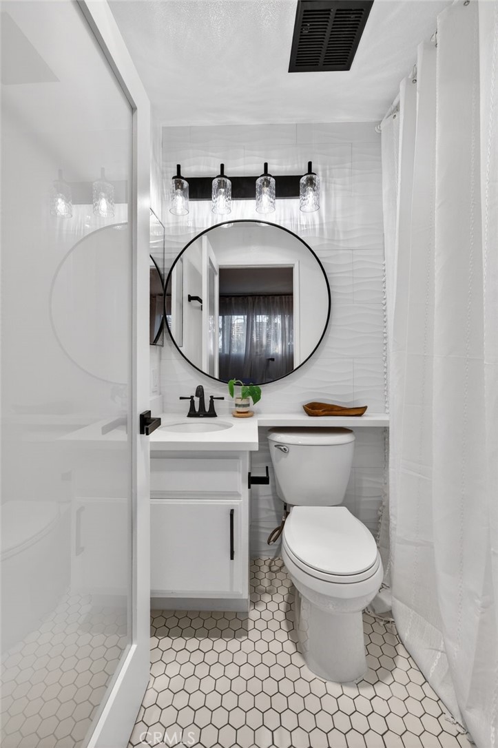 2500 Abbot Kinney Boulevard, Unit 9 Venice, CA 90291 - Photo 16 of 32