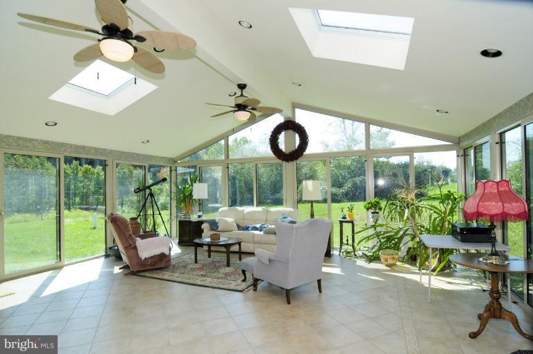 3164 Flickinger Road Westminster, MD 21158 - Photo 13 of 30 Conservatory