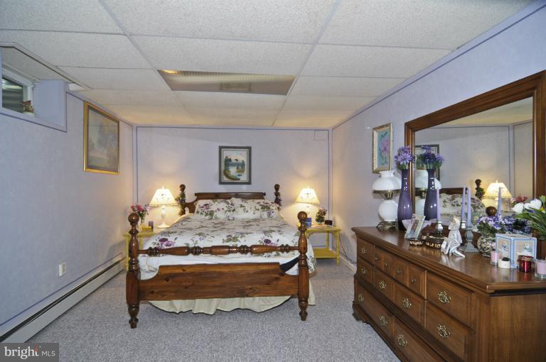 3164 Flickinger Road Westminster, MD 21158 - Photo 16 of 30 Den