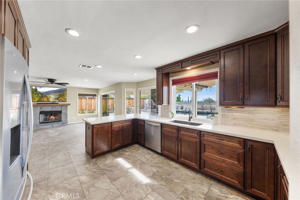 23573 Spindle Way Murrieta, CA 92562 - Photo 18 of 53