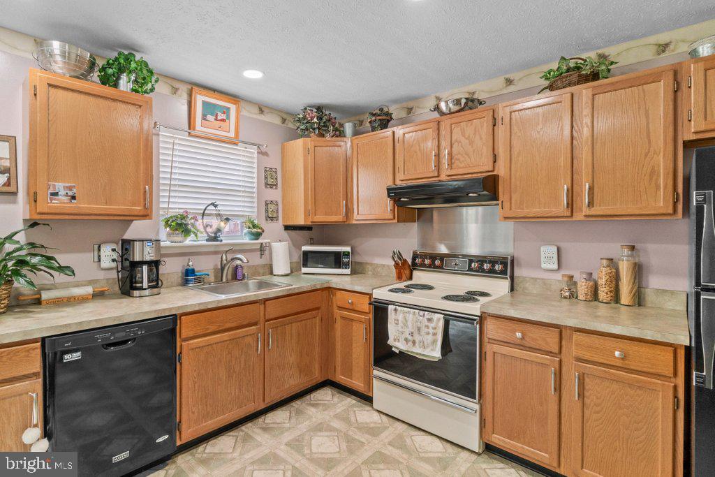 410 Kosoak Road Baltimore, MD 21220 - Photo 13 of 33
