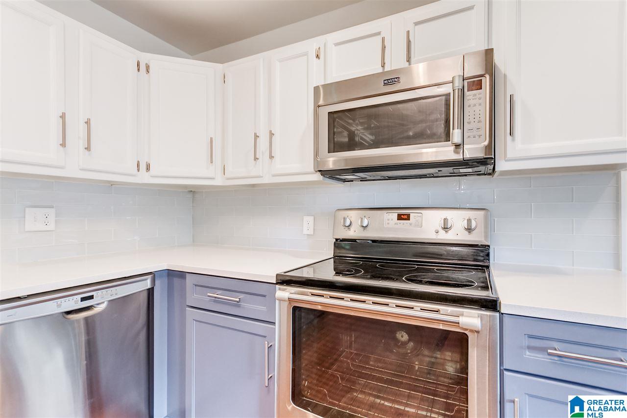 2604 Woodfern Court Birmingham, AL 35209 - Photo 10 of 31