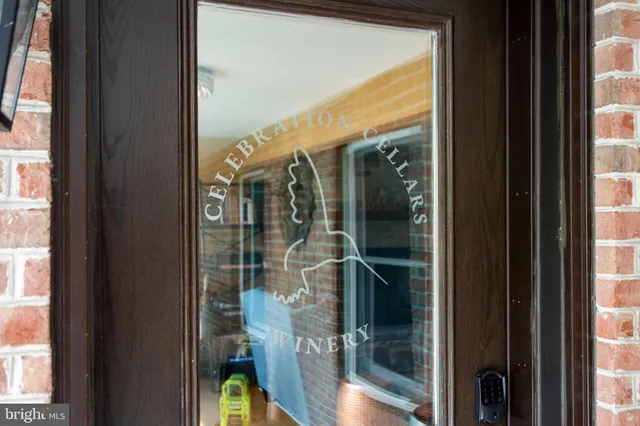 $1,700,000 | 9831 Fox Road, Frederick, MD 21702