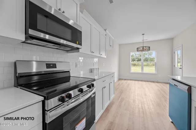 $455,900 | 1109 Lunenburg Place, Richlands, NC 28574