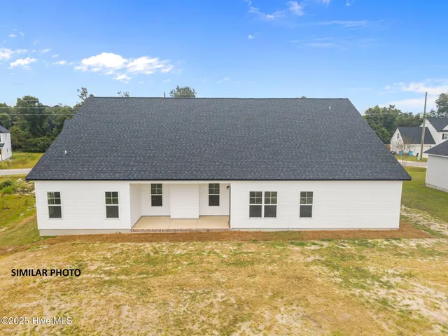 $455,900 | 1109 Lunenburg Place, Richlands, NC 28574