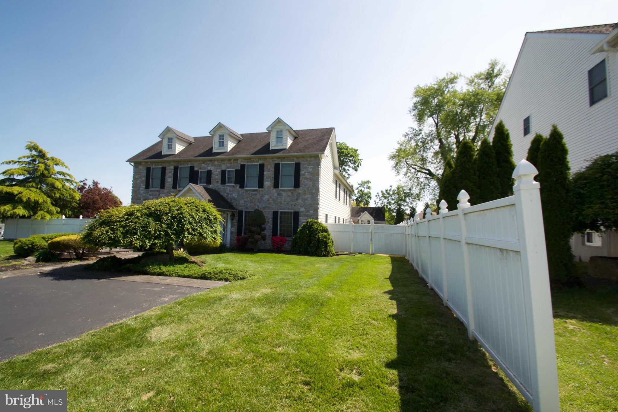 811 Egypt Road Phoenixville, PA 19460 - Photo 4 of 60 Exterior Front