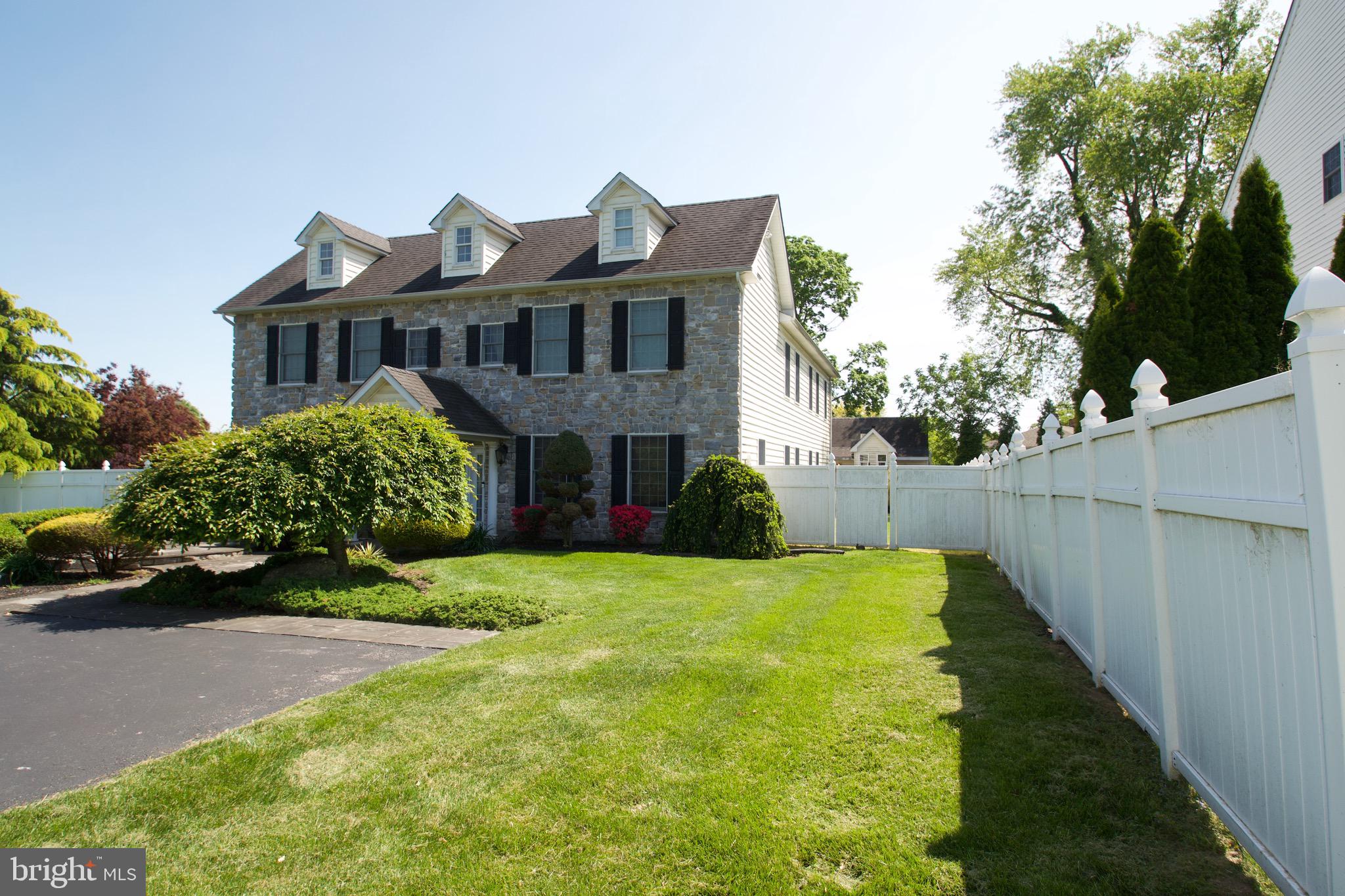 811 Egypt Road Phoenixville, PA 19460 - Photo 6 of 60 Exterior Front