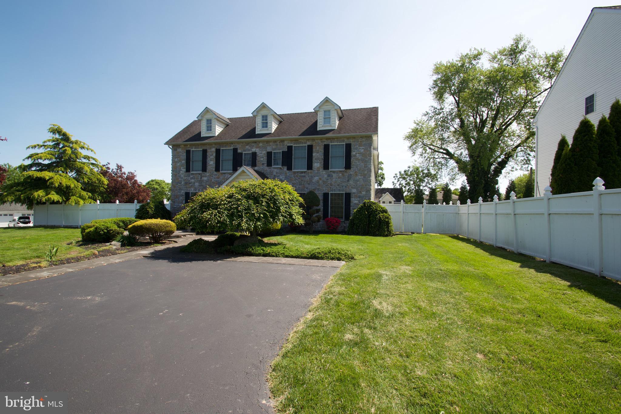 811 Egypt Road Phoenixville, PA 19460 - Photo 8 of 60 Exterior Front