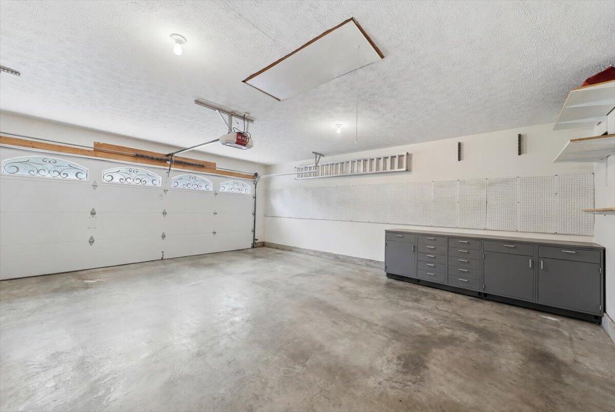 1276 Frogtown Road Union, KY 41091 - Photo 33 of 48 49-Garage