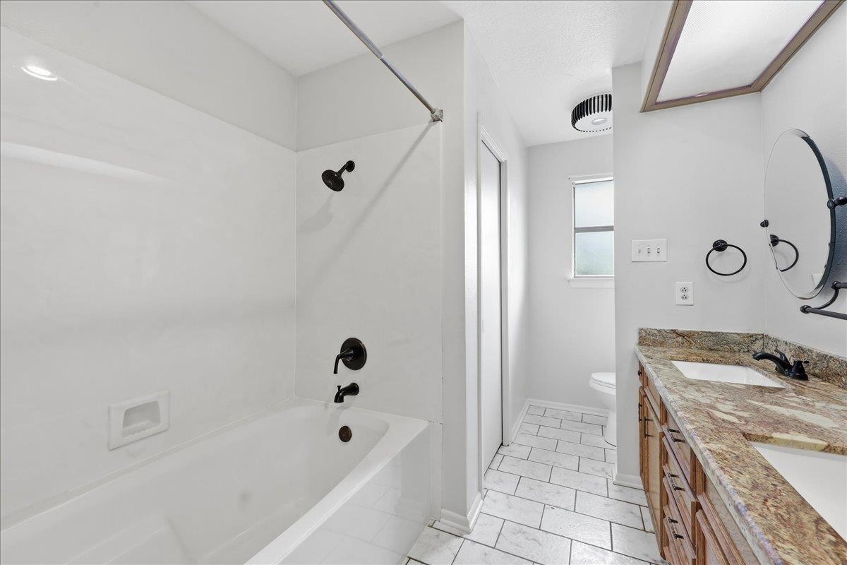 1780 Rafes Way Beaumont, TX 77706 - Photo 16 of 32
