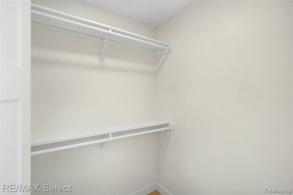 408 3rd Street Fenton, MI 48430 - Photo 46 of 69 Gallery Image 46