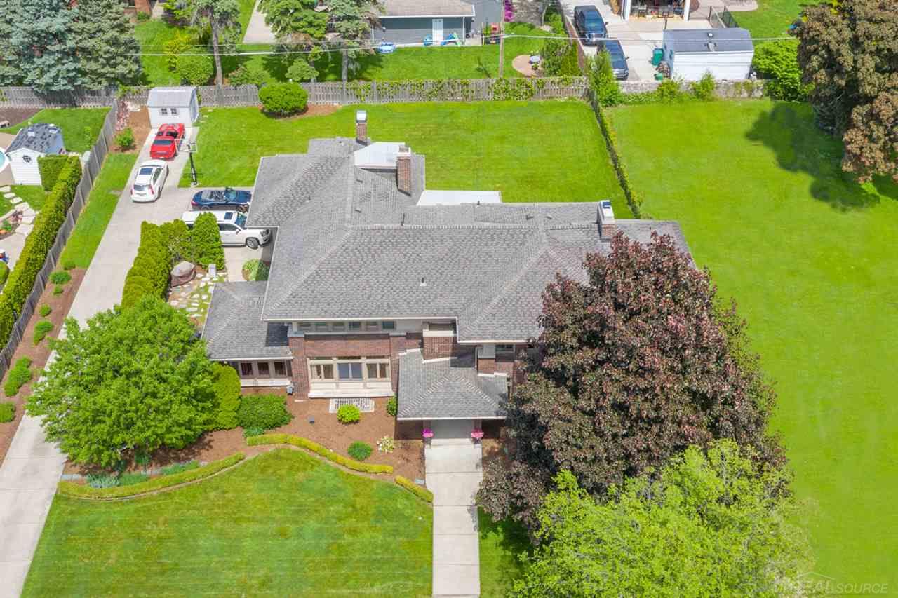 1050 Yorkshire Road Grosse Pointe, MI 48230 - Photo 77 of 85 50012855-76.JPG