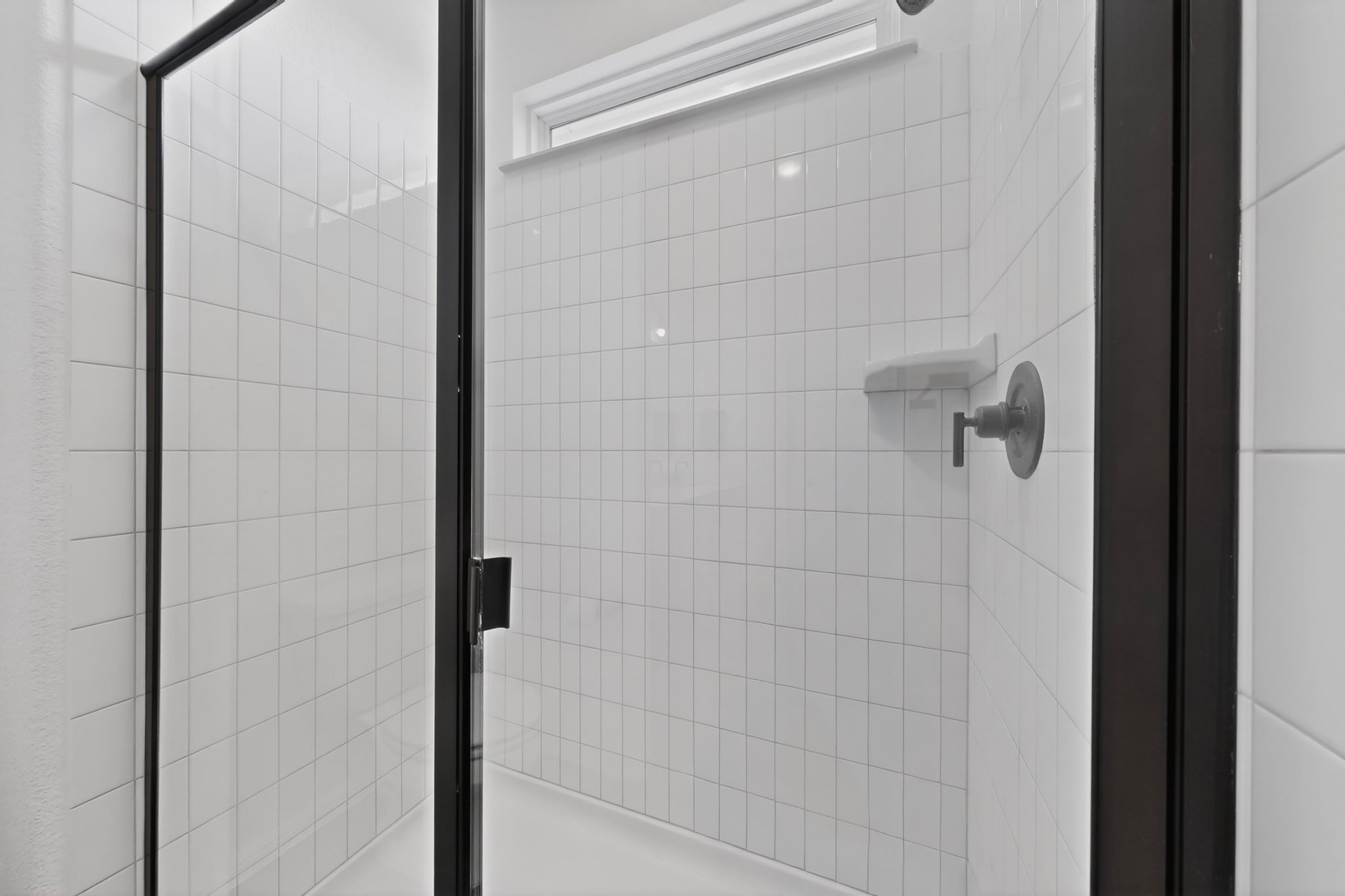 2524 Acoma Lane Leander, TX 78641 - Photo 15 of 27 a bathroom with a shower