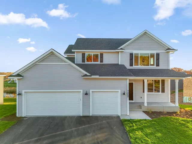 $591,205 | 1574 Creekwood Drive, New Richmond, WI 54017
