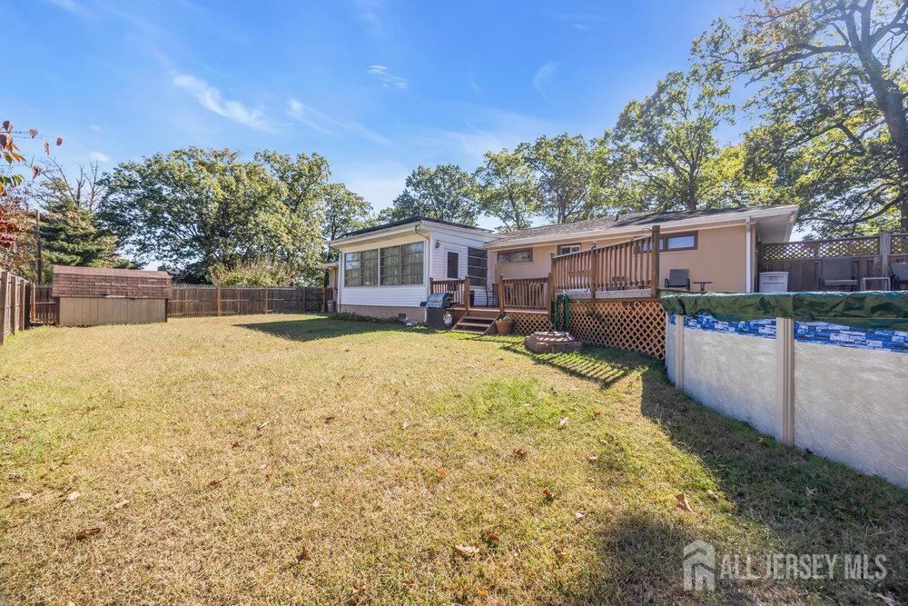 531 Chestnut Street Middlesex, NJ 08846 - Photo 39 of 42 a view of a house with a patio
