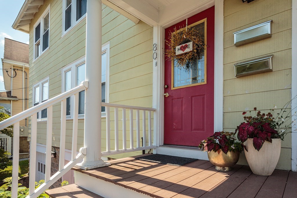 80 Edgecliff Road, Unit 1 Watertown, MA 02472 - Photo 2 of 26 Gallery Image 2