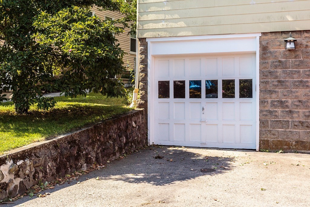 80 Edgecliff Road, Unit 1 Watertown, MA 02472 - Photo 4 of 26 Gallery Image 4