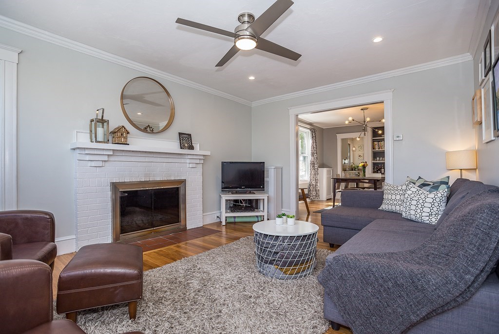 80 Edgecliff Road, Unit 1 Watertown, MA 02472 - Photo 5 of 26 Gallery Image 5