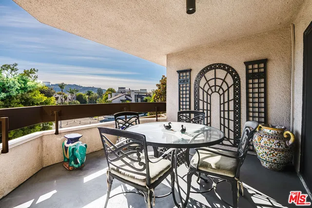 a view of an outdoor space with seating area