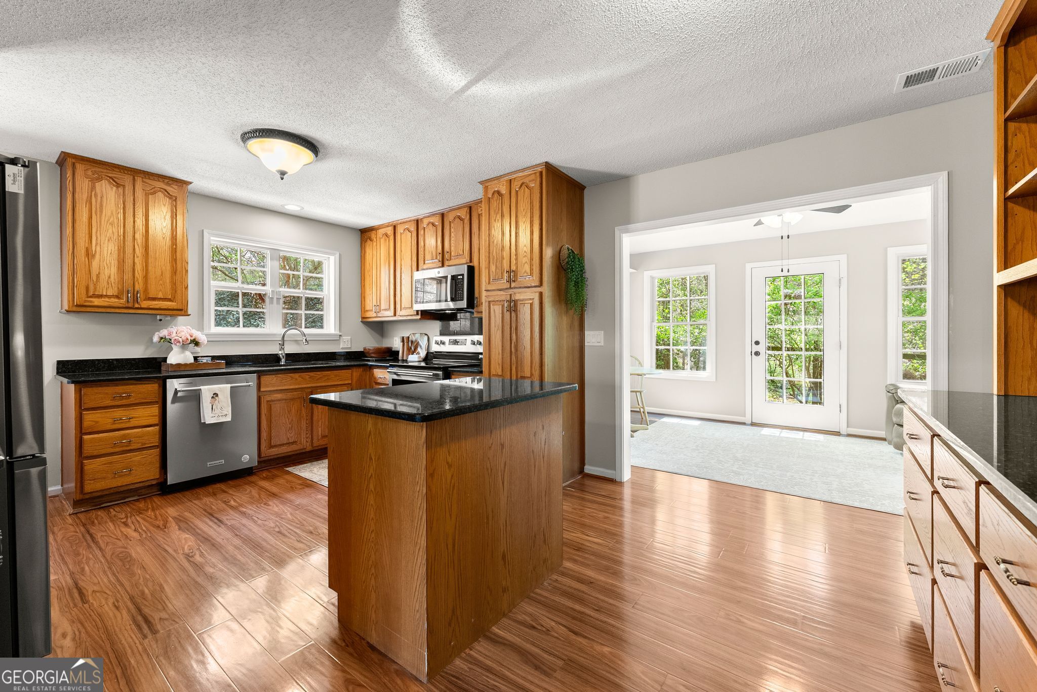 128 Logan's Trail Cleveland, GA 30528 - Photo 13 of 38