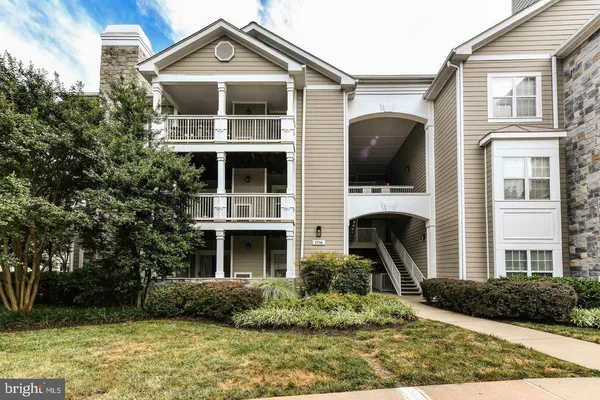 $2,580 | 1716 Lake Shore Crest Drive, Unit 32, Reston, VA 20190