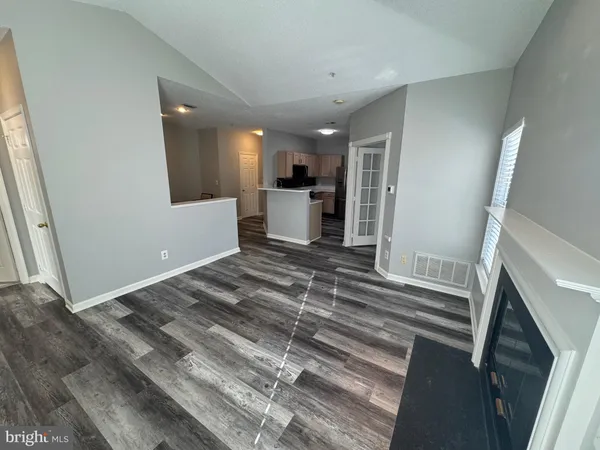 $2,580 | 1716 Lake Shore Crest Drive, Unit 32, Reston, VA 20190