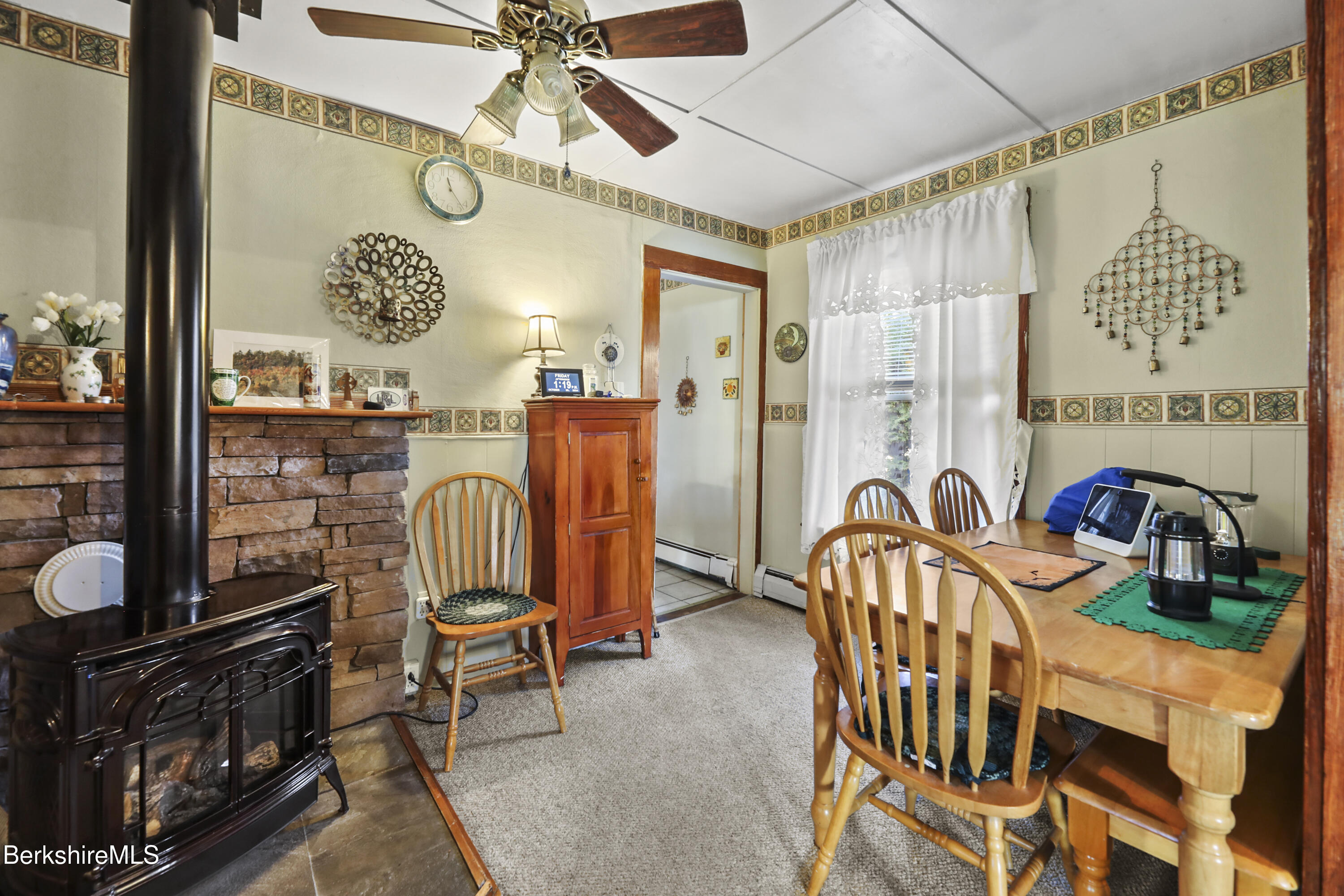 163 Hancock Road Pittsfield, MA 01201 - Photo 12 of 24 Dining Room