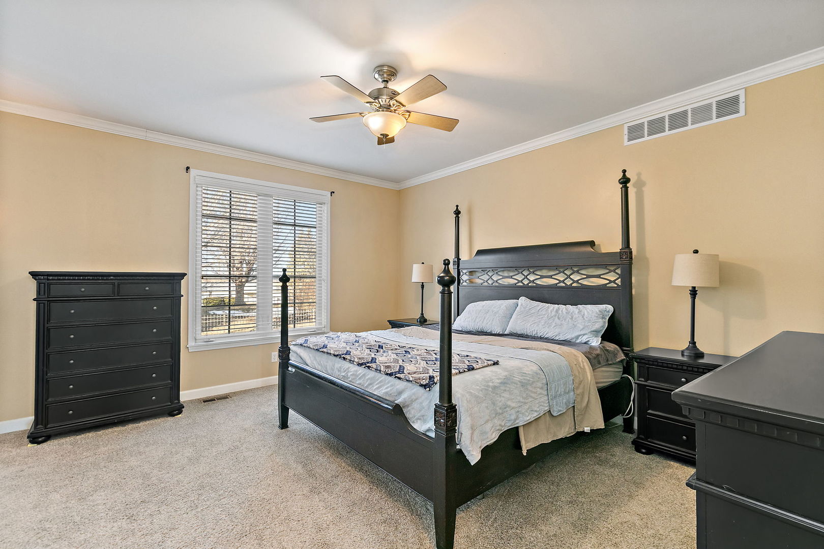 487 Quinlan Avenue DeKalb, IL 60115 - Photo 11 of 24