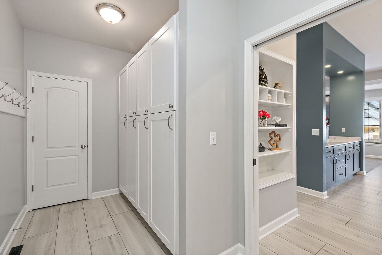 487 Quinlan Avenue DeKalb, IL 60115 - Photo 9 of 24