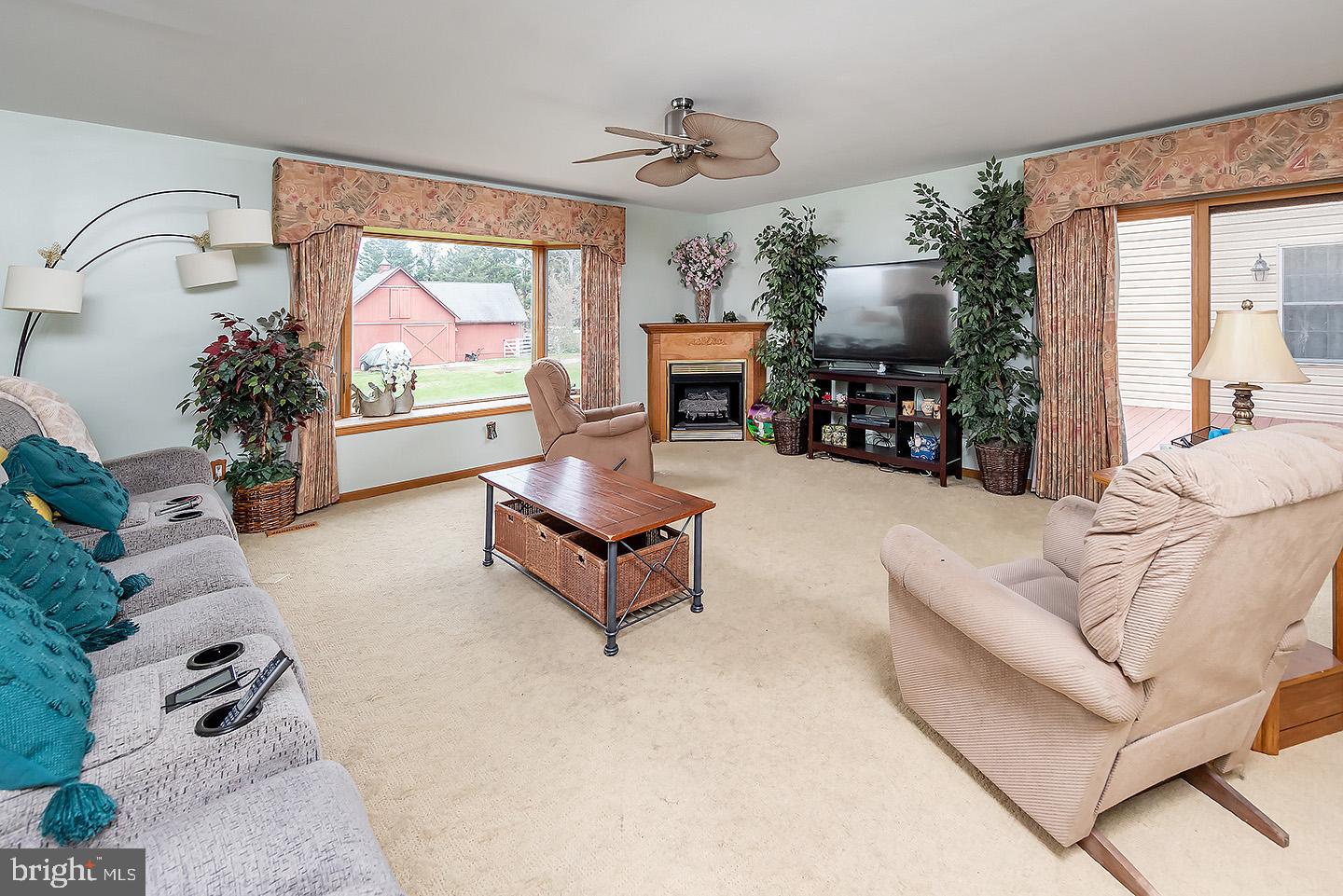 259 Mt Laurel Road Mount Laurel, NJ 08054 - Photo 5 of 30 Main house - family room