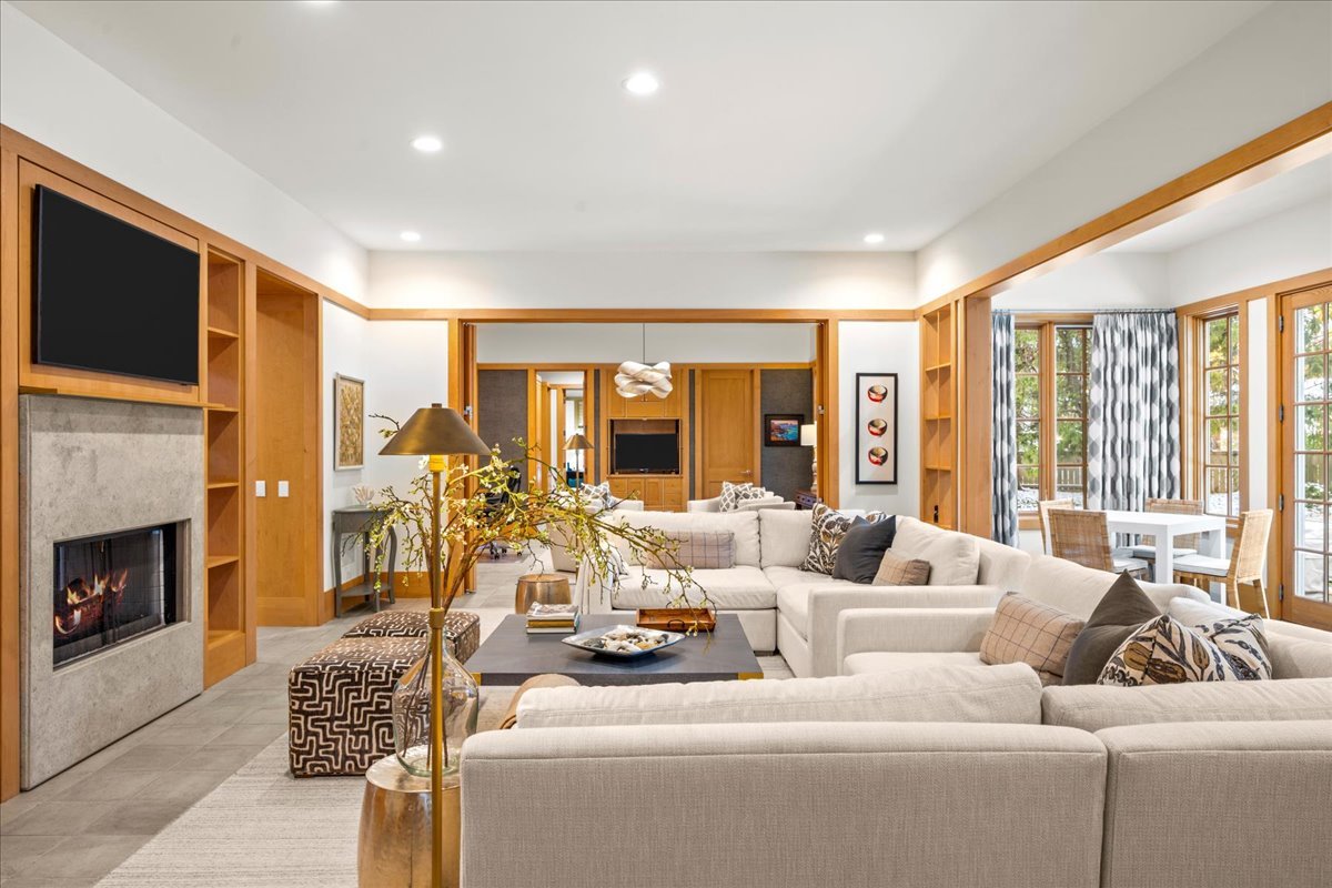 4 Indian Hill Road Winnetka, IL 60093 - Photo 20 of 31 Gallery Image 20