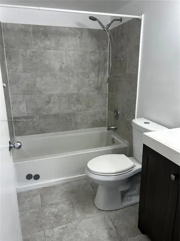 $2,150 | 6955 Northwest 186th Street, Unit F401, Hialeah, FL 33015