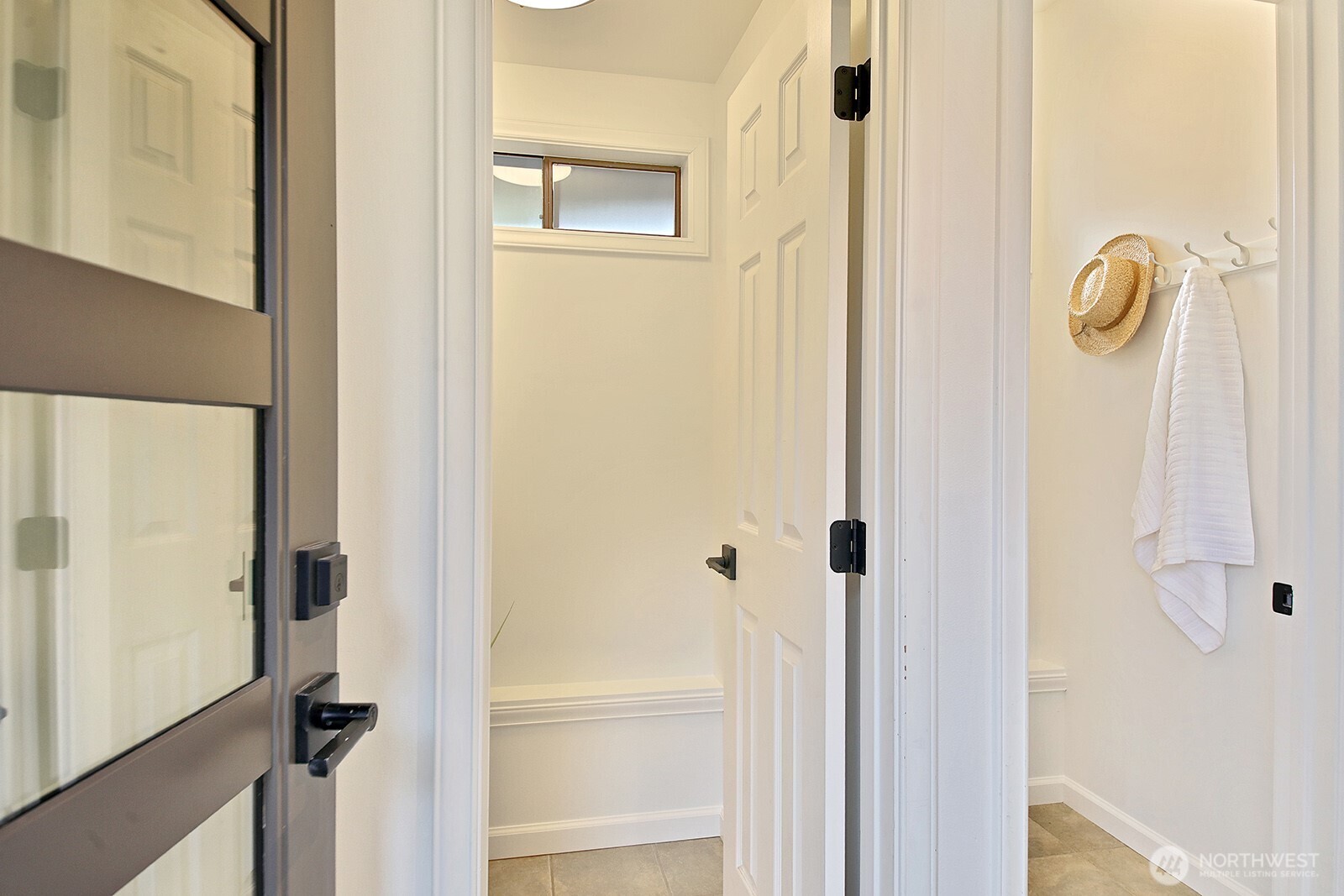 6556 Humphrey Road Clinton, WA 98236 - Photo 27 of 37 Gallery Image 27