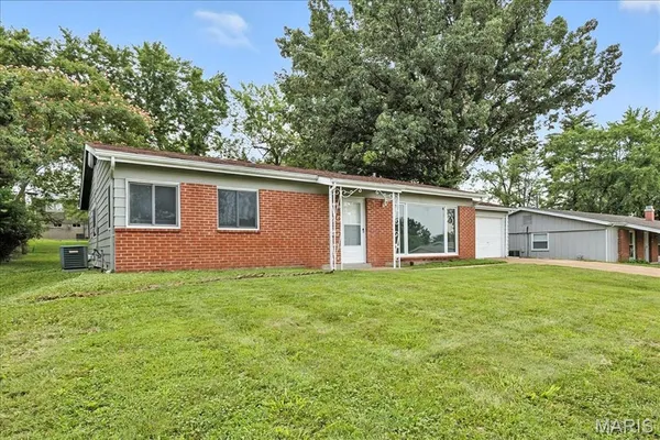$349,500 | 1018 Tempo Drive, St. Louis, MO 63146