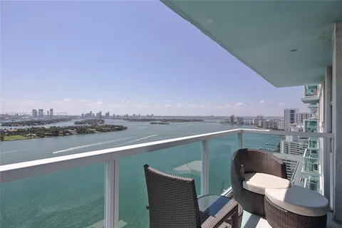 $1,699,999 | 650 West Avenue, Unit 2801, Miami Beach, FL 33139